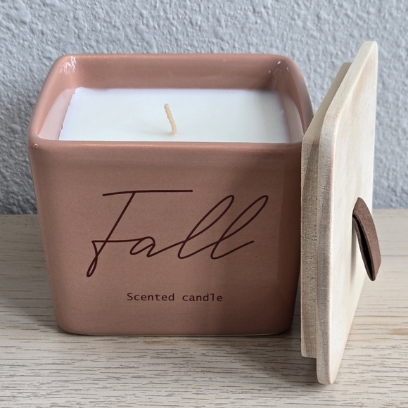 Fall • High Intensity Candle - Picture 4 of 8